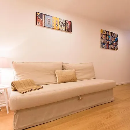 Cosy Chiado By Homing Apartment Lisbon